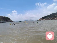 狂妄自大的人在伤害他人时，会认为自己在拯救别人！