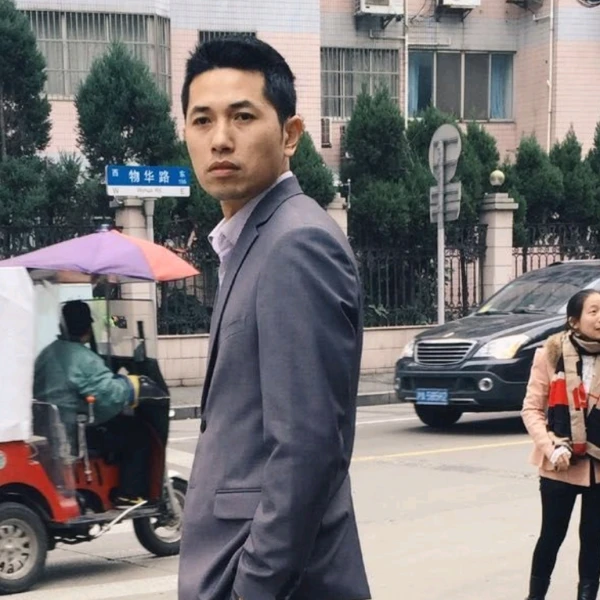 成哥倾听