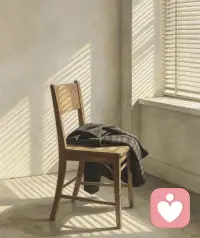婚姻里最可怕的不是吵架，而是“算了”。

当一个人连发火都觉得累的时候，

不是脾气变好了，是心凉透了。

很多关系的结束，其实都是悄无声息的。

没有歇斯底里，只有“我不要了”。

愿我们都有及时止损的勇气，也有重新开始的底气。🍂