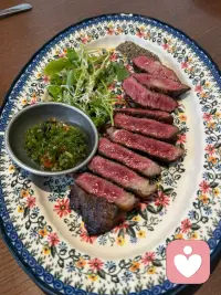 先好好吃饭，再好好生活。用美食治愈胃，用倾听治愈心。🍽️✨
