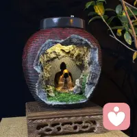 我们终其一生，都在学习和自己和解。
痛苦不用被否定，难过不必硬撑。
很多心结，被认真听见的那一刻，就已经松动大半。
好好善待自己，才是一生最重要的功课🌿