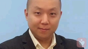 走向那抹微光