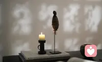 心安之处｜不慌不忙，做自己就好
心不被境扰，爱不被情困，
清醒自知，温柔自守，
便是最好的修行。

越往前走，越懂得：
人生不必追赶，不必比较，不必活成别人期待的样子。

有人走得快，有人走得慢，
有人喜欢热闹，有人偏爱安静，
每一种节奏，都有它的道理。

不必因为外界的声音乱了心神，
不必因为暂时的迷茫否定自己，
不必因为一时的得失焦虑不安。

心定了，路就稳了。
守住自己的节奏，专注当下的每一步，
认真生活，真诚待人，踏实做事，
便是最好的状态。

不必光芒万丈，只需温暖有光；
不必事事完美，只需尽心践行。

愿我们都能，在纷繁世界里，
守一颗静心，安一份平常心，
不慌不忙，从容自在，
安安心心，做最真实的自己。