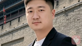 慕白倾听