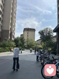 世界很吵，愿你有一处可以安心倾诉的角落🌿。你的心事，有人愿意认真听。