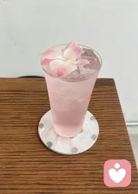 每次线下的心理疏导，都像一次新生

每一次会心的笑容 每一句真心的感谢

都会让我觉得自己的选择和坚持是正确的