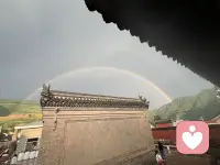 最深的城府叫光明磊落
最深的谋略叫做以诚待人
最高的境界就是化繁为简
算计就是漏水的竹篮，而坦诚则是载舟的江水。
心机就像蜘蛛网，它困住了别人，也消耗了自己。
只有赤诚之心，方得清风拂面。
一个人的面相，是坦荡无邪的阳谋滋养出来的，相由心生，境由心转。