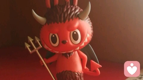 家里有个负面情绪的亲妈,我该怎么活?