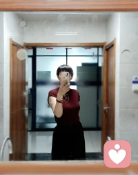 我是一个独立且足够爱自己的中年女人~