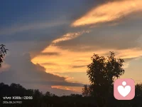情绪起落本是自然，绕开是非亦是智慧。生走过，能把自己的日子过简单了，就是大本事～
