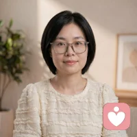 家庭治疗的关键盲区，丈夫抗拒的往往不是治疗本身，而是妻子学了心理学后不经意流露的优越感——当她说我更懂育儿，丈夫听到的其实是你不配当父亲。真正的突破口在于让双方看清：家庭问题从来不是单方面的错，而是共同编织的关系模式。