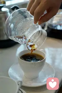 深夜，你又是因为什么辗转难眠？
白天扮演成熟的大人，扛着生活的琐碎，委屈、疲惫与迷茫，全都悄悄压在心底。
等到夜深人静，卸下所有伪装，藏了一天的情绪才慢慢涌上来。
不想打扰家人，不愿麻烦朋友，心事无处安放，只能独自在黑夜里慢慢消化。
 
不必一个人硬扛漫漫长夜。
38度愈空间在这里安静守候，不评判、不说教，只认真接住你的心事。