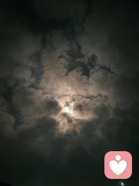 你好，我是倾听师。很高兴你愿意来到这里，你可以慢慢说，不管是心里难受、委屈还是想吐槽，我都会认真听。你想聊聊什么都可以。
