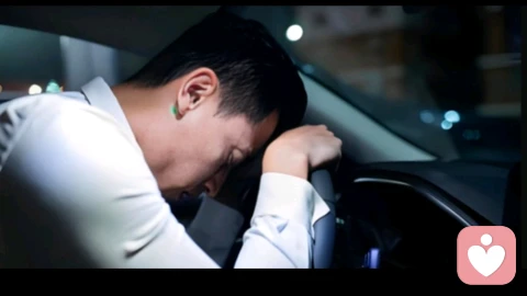 成年人的崩溃,都是静音模式。