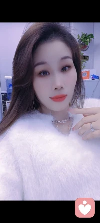 叮咚！您的专属树洞已上线~ 🍊
努力了很久，考核总算通过啦！开心！🎉
从今天起，我就是一个合格的倾听师啦。
如果你有心里话不知道跟谁说，随时来戳我呀。
我准备好耳朵和耐心啦，今天谁来找我聊天呀？👋”