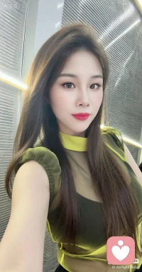 入驻给力心理的第二天🌞
今天盯着在线按钮，心情居然有点小纠结：既期待能遇到有缘人，多积累点倾听经验；又有点小忐忑，怕没有单子。
后来想了想，做倾听师，真诚和耐心才是最重要的。慢慢来，先调整好心态。保持在线，相信那个需要陪伴的人，迟早会看到我的。✨
给自己打个气，也祝今天所有在线的同行们都顺利接到单！一起加油呀💪