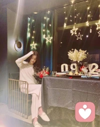 自己的悲喜，是自己的功课，与他人无关。
曾追逐出人头地，也在低谷里向内修行，
深知困境中的孤独与挣扎，以亲身阅历共情你的内心。
你不必强迫自己时刻坚强，也不用急于从困境里挣脱，
在这里不用伪装，不必讨好，所有的脆弱，迷茫，委屈与不甘，都可以被允许存在，我不会替你做决定，也不会直接给你标准答案，我只是陪你一同看见藏在情绪背后的自己，梳理过往，慢慢与遗憾和解，与自己和解。
生命有起有落，低谷亦是沉淀，愿你在这段同行的旅程中慢慢安顿内心，静待属于你的春暖花开