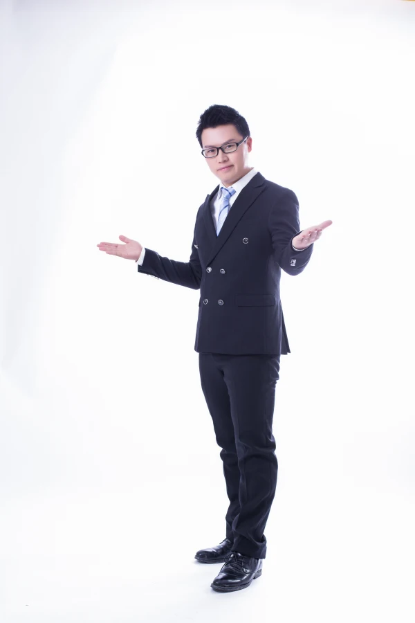 蔣  鵬