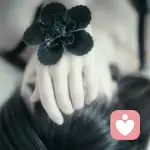 丫頭～不配愛的头像