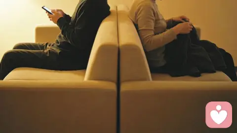 当亲密沉默：中国无性婚姻的困局与微光