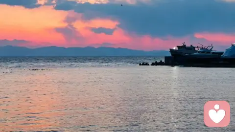 从“TA不一样”到“都一样”：一次情感幻灭如何促成真正的心理成年