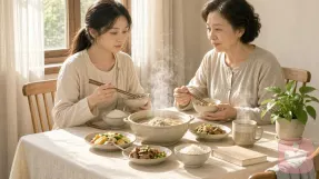 婆婆看不起你，老公还帮她？你越争越累，是因为方向反了
